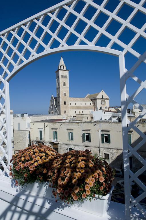 White House Hotel Trani Exterior photo